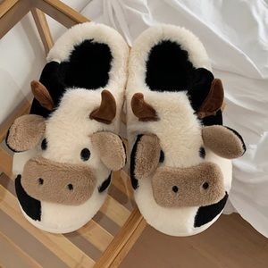 Womens 7.5-8 Cow Slippers